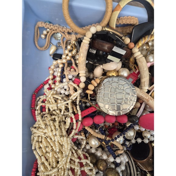 Vtg Craft Jewlery Lot About 8lbs - Picture 3 of 7